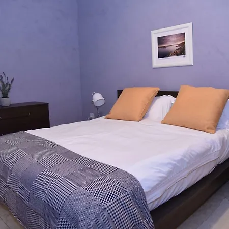 Salini Court 아파트 *
